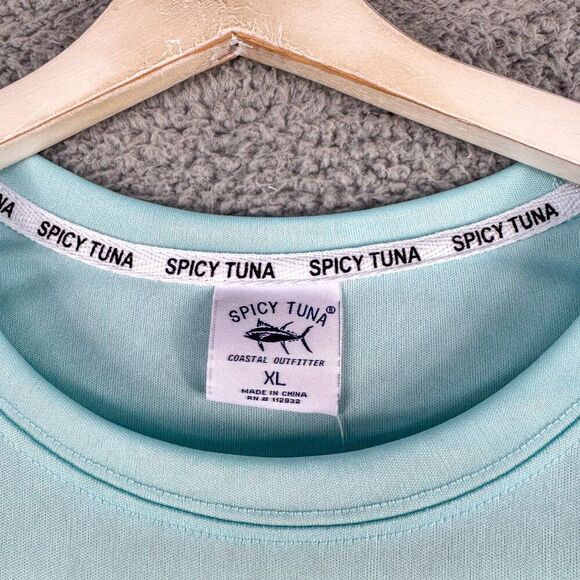 NEW Spicy Tuna St Pete Beach Shirt Men XL‎ Blue Performance Fishing Tee NWT $50 - Picture 4 of 15